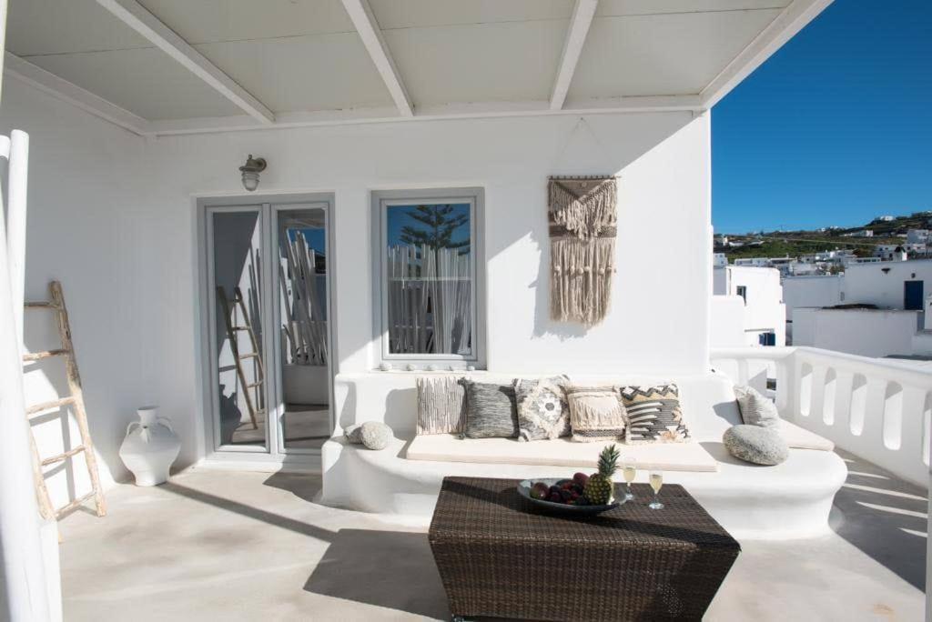 Jonaz Suites Mykonos Town Exteriör bild