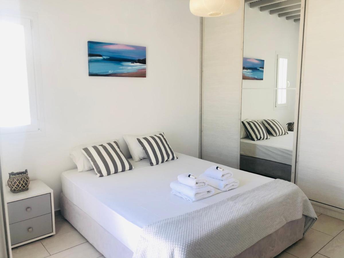 Jonaz Suites Mykonos Town Exteriör bild