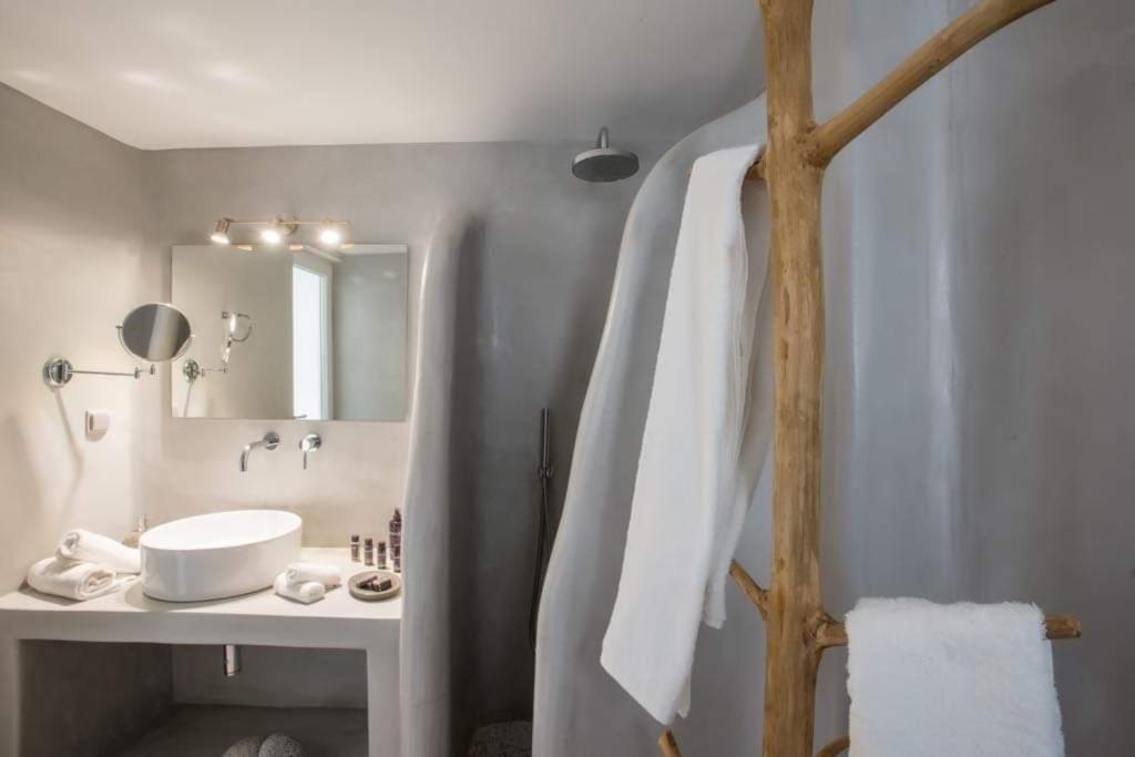 Jonaz Suites Mykonos Town Exteriör bild
