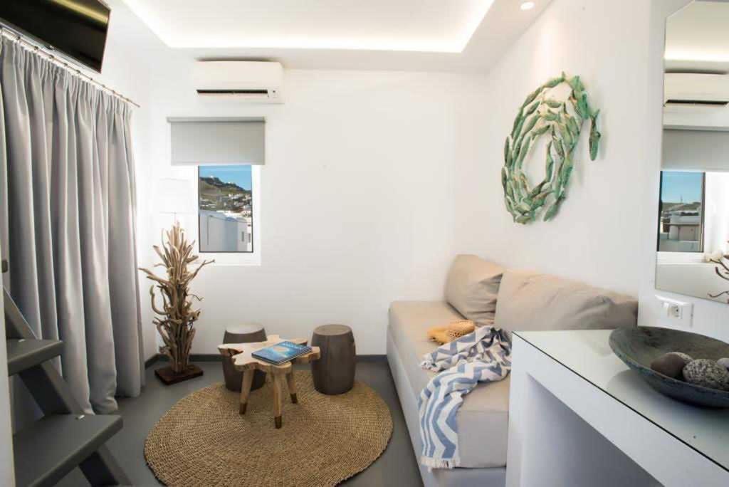 Jonaz Suites Mykonos Town Exteriör bild