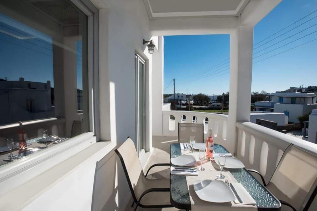Jonaz Suites Mykonos Town Exteriör bild